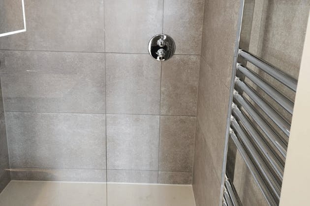 bathroom fitter uxbridge